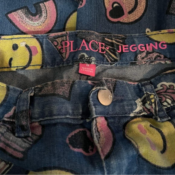 Kids fun emoji jeans Sz 8 - Picture 3 of 5